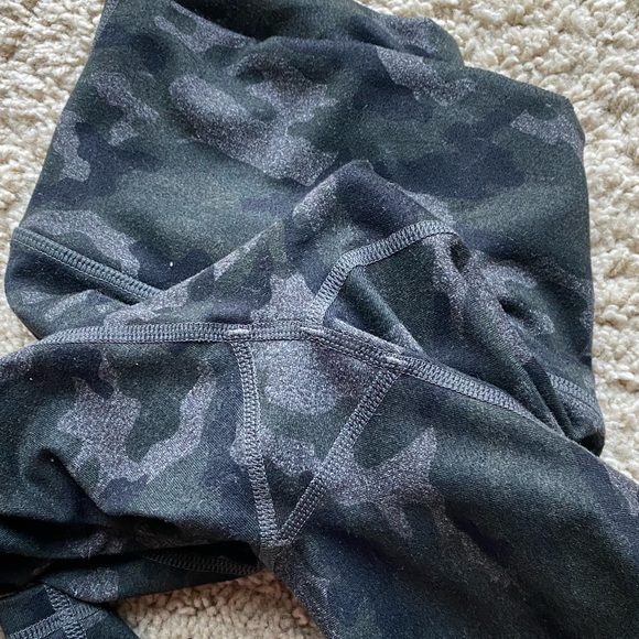 Fabletics leggings - Picture 3 of 6